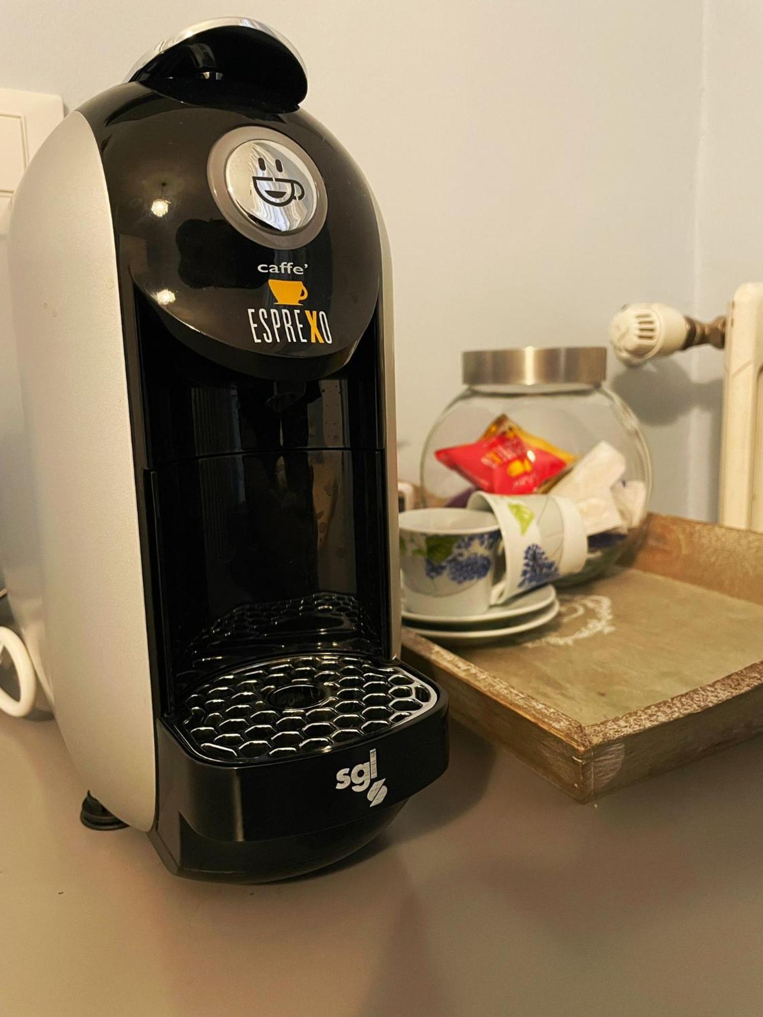 Alla Scaletta - Stanze Con Bagno Privato E Wifi A Pochi Passi Dal Duomo Mirandola Exteriör bild